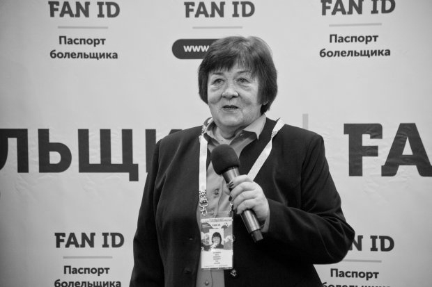Волгоградские болельщики скорбят по легендарному диктору Ольге Парамоновой Волгоградские болельщики скорбят по легендарному диктору Ольге Парамоновой
