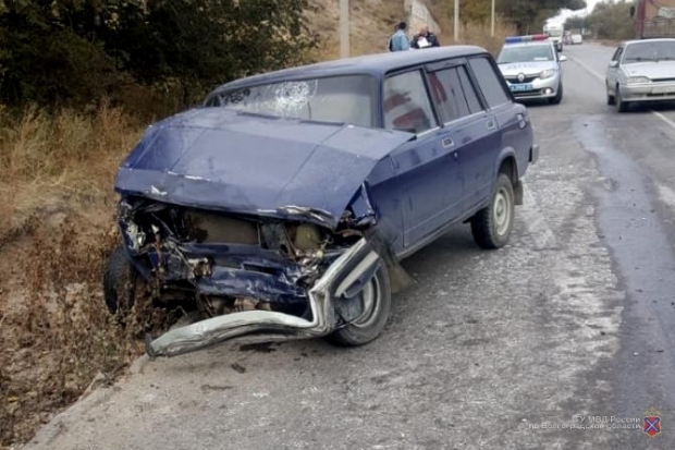 В ДТП с КамАЗом на западе Волгограда пострадал 23-летний водитель ВАЗа