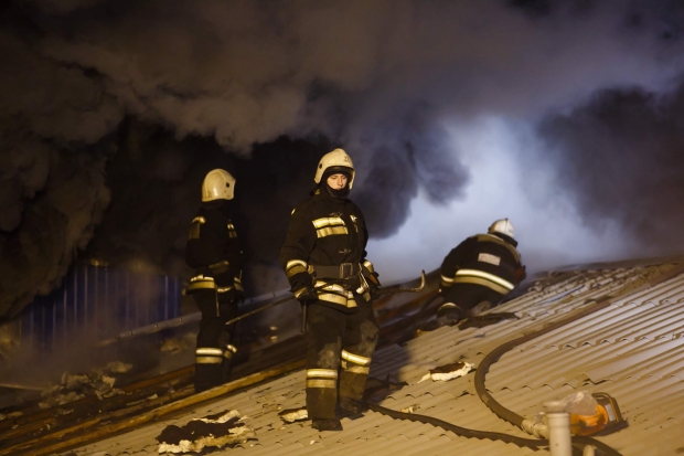 Ночью при пожаре в хуторе в Чернышковском районе пострадал человек Ночью при пожаре в хуторе в Чернышковском районе пострадал человек