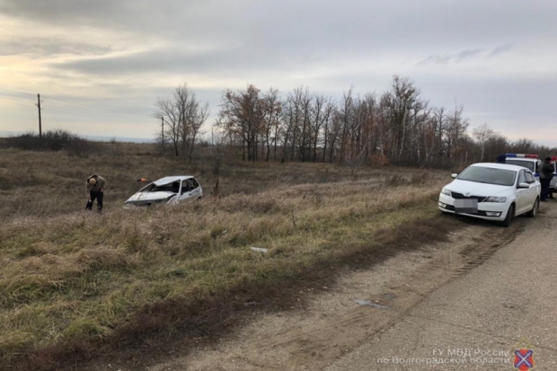 ДТП в Волгоградской области ранним утром унесло жизни трех человек ДТП в Волгоградской области ранним утром унесло жизни трех человек