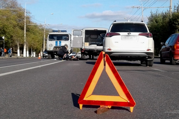 Полиция Волгограда просит опознать погибшего в ДТП мужчину с татуировкой Полиция Волгограда просит опознать погибшего в ДТП мужчину с татуировкой