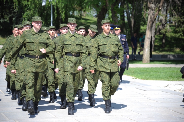 Волгоградскому призывнику рассказали, почему в армию не берут с собаками Волгоградскому призывнику рассказали, почему в армию не берут с собаками