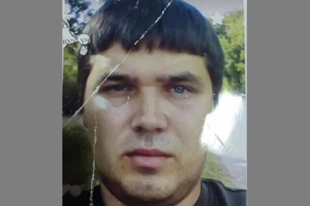 В Волгограде ищут 33-летнего водителя синего ВАЗа с зеленым капотом В Волгограде ищут 33-летнего водителя синего ВАЗа с зеленым капотом