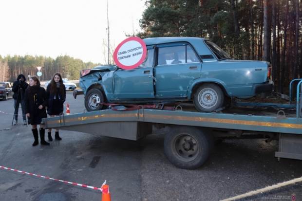 В Волгоградской области в память о жертвах ДТП выпустили 40 белых шаров В Волгоградской области в память о жертвах ДТП выпустили 40 белых шаров