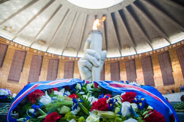 В Волгограде 100 новобранцев на Мамаевом Кургане принесли присягу В Волгограде 100 новобранцев на Мамаевом Кургане принесли присягу