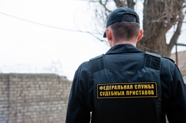 В Старополтавском районе горе-отец задолжал 400 тысяч рублей алиментов В Старополтавском районе горе-отец задолжал 400 тысяч рублей алиментов