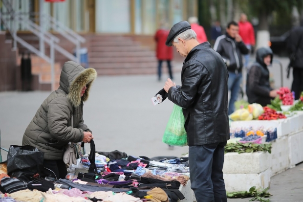 В Волгограде снесут рынок на улице Ангарской В Волгограде снесут рынок на улице Ангарской