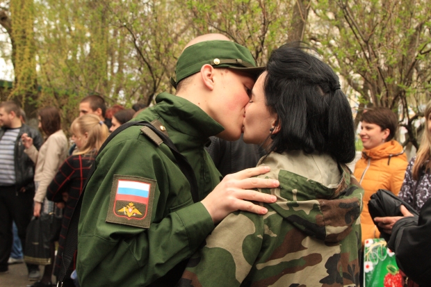 11 волгоградских призывников отправятся служить в научные роты 11 волгоградских призывников отправятся служить в научные роты