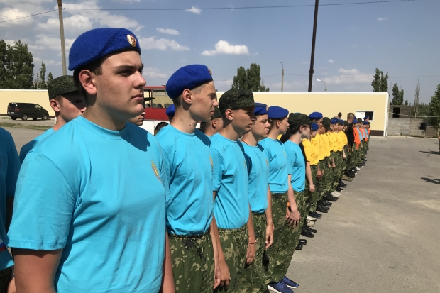 Волгоградский военно-патриотический лагерь принял юбилейную смену Волгоградский военно-патриотический лагерь принял юбилейную смену