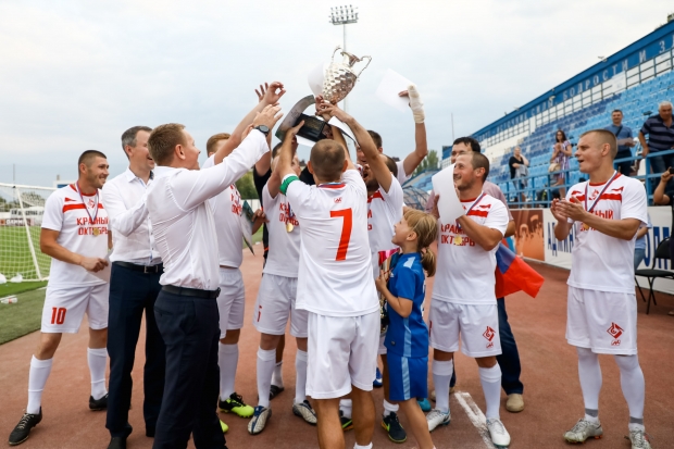 Красный октябрь спортивный