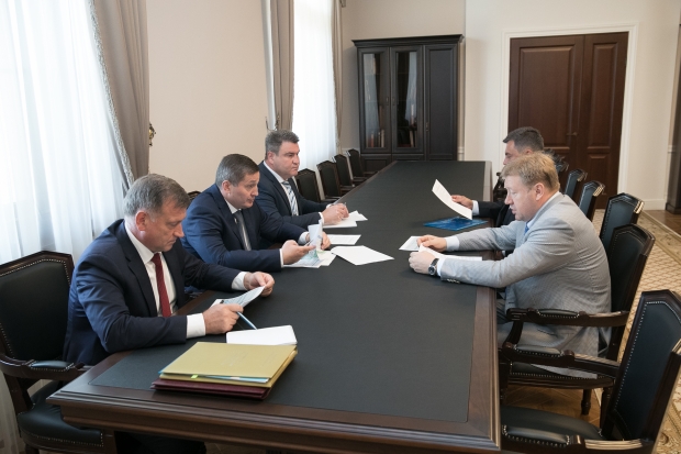 Губернатор Андрей Бочаров встретился с Алексеем Кругловым Губернатор Андрей Бочаров встретился с Алексеем Кругловым