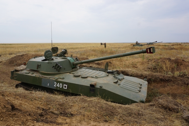Волгоградские гвардейцы освободили поселок от условного противника Волгоградские гвардейцы освободили поселок от условного противника