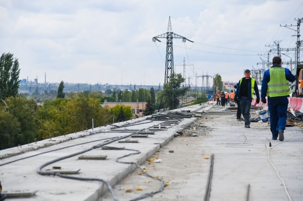 Первый этап ремонта моста через Волжскую ГЭС завершат до конца октября Первый этап ремонта моста через Волжскую ГЭС завершат до конца октября