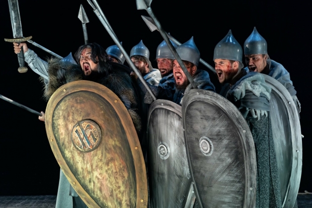 Волгоградский оперный театр к премьере «Князя Игоря» пошил 300 костюмов Волгоградский оперный театр к премьере «Князя Игоря» пошил 300 костюмов