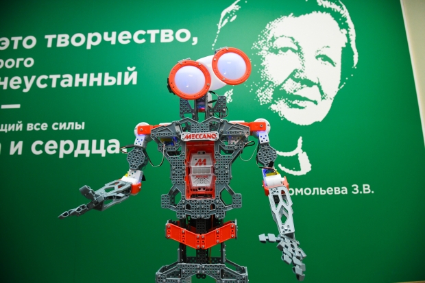 Андрей Бочаров оценил разработки волгоградских инноваторов Андрей Бочаров оценил разработки волгоградских инноваторов
