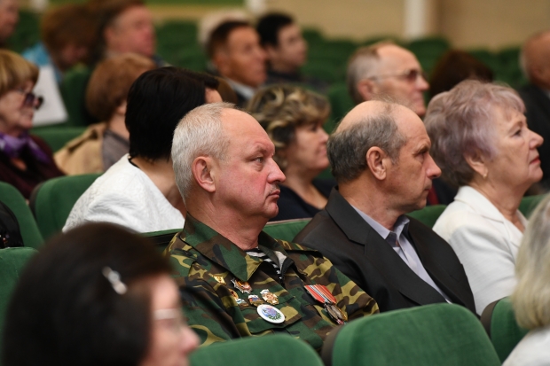 Волгоградские ветераны обсудили вопросы патриотического воспитания Волгоградские ветераны обсудили вопросы патриотического воспитания