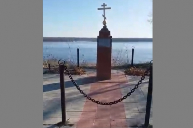 Вандалы осквернили памятник защитникам Сталинграда Вандалы осквернили памятник защитникам Сталинграда