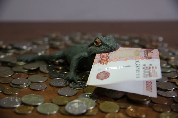 Волжанин идет под суд за 200 тысяч рублей взятки Волжанин идет под суд за 200 тысяч рублей взятки