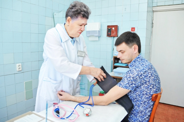 Медики перечислили причины повышенного давления по утрам Медики перечислили причины повышенного давления по утрам