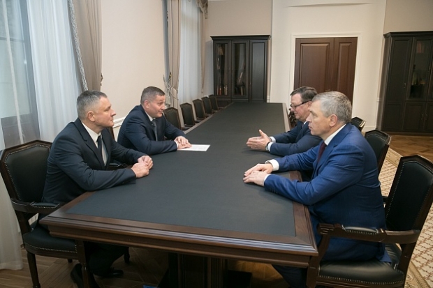 Андрей Бочаров встретился с руководством УФСБ России и региона Андрей Бочаров встретился с руководством УФСБ России и региона