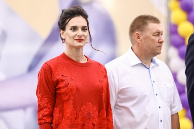 СМИ назвали Исинбаеву вероятным кандидатом на пост министра спорта СМИ назвали Исинбаеву вероятным кандидатом на пост министра спорта