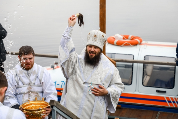 Волгоградцы после крещенских купаний: «Нет, не холодно! Даже жарко!»