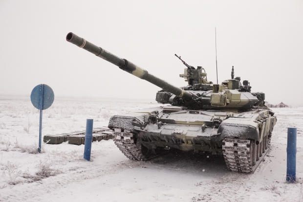 Танкисты-срочники на Прудбое выполнили боевые стрельбы из танков Т-90А Танкисты-срочники на Прудбое выполнили боевые стрельбы из танков Т-90А