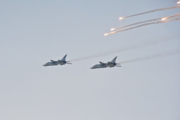 Су-24М уничтожили объекты ПВО условного противника под Волгоградом Су-24М уничтожили объекты ПВО условного противника под Волгоградом