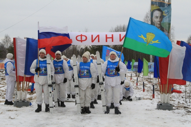 Гвардейцы-десантники из Камышина завершили марш-бросок в Наро-Фоминске Гвардейцы-десантники из Камышина завершили марш-бросок в Наро-Фоминске