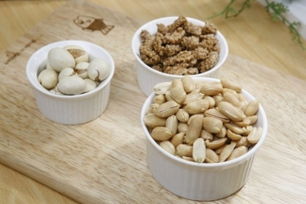 Медики назвали орехи, которые провоцируют цирроз и рак печени