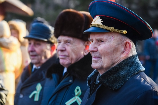 Володин: «Мы отдаем дань памяти тем, кто в тылу обеспечивал Победу» Володин: «Мы отдаем дань памяти тем, кто в тылу обеспечивал Победу»