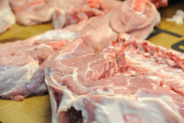 В Волжском в магазине «Фунт мяса» нашли 199 кг опасной продукции В Волжском в магазине «Фунт мяса» нашли 199 кг опасной продукции