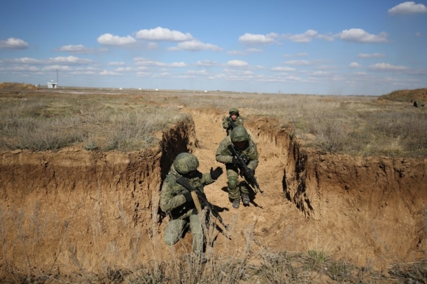 В Волгоградской области прошли учения гвардейцев-десантников В Волгоградской области прошли учения гвардейцев-десантников