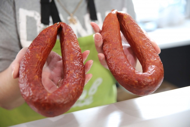 Какие мясные продукты пригодятся волгоградцам во время карантина Какие мясные продукты пригодятся волгоградцам во время карантина
