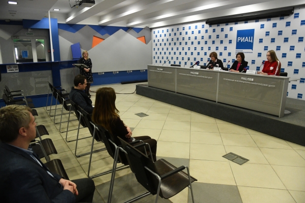 В Волгоградской области заработал круглосуточный волонтерский штаб