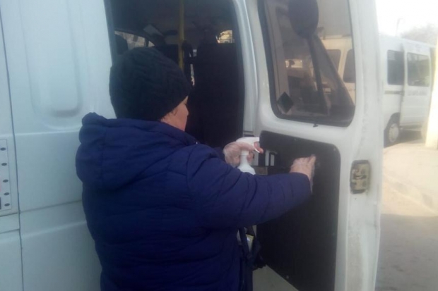 В Волгограде дезинфицируют маршрутки для профилактики коронавируса В Волгограде дезинфицируют маршрутки для профилактики коронавируса
