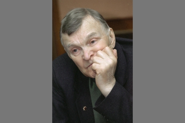 На 97-м году жизни скончался писатель Юрий Бондарев На 97-м году жизни скончался писатель Юрий Бондарев