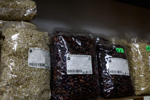 Волгоградцам назвали продукты, которые можно долго хранить Волгоградцам назвали продукты, которые можно долго хранить