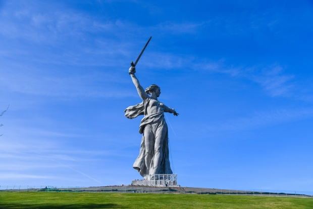 В Волгограде завершилась реставрация монумента «Родина-мать зовет!»