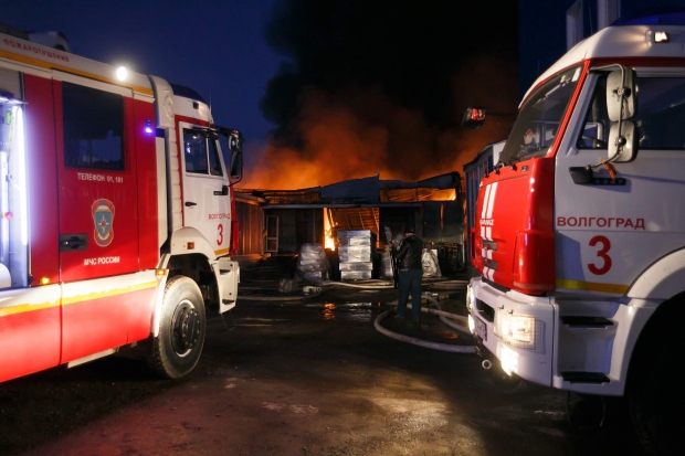 Ночью в Волгоградской области подожгли хозпостройку с сеном Ночью в Волгоградской области подожгли хозпостройку с сеном