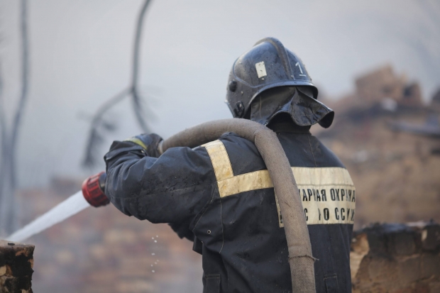 В Кировском районе Волгограда огонь охватил «Газель» В Кировском районе Волгограда огонь охватил «Газель»