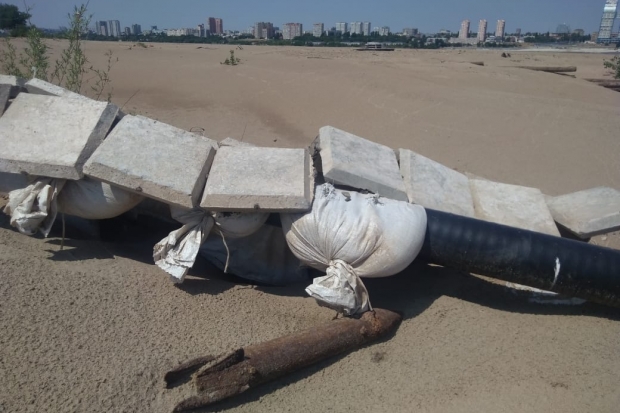 На пляже острова Голодный в Волгограде нашли снаряд от «Катюши» На пляже острова Голодный в Волгограде нашли снаряд от «Катюши»