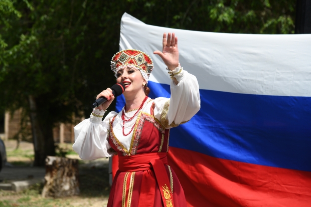 В День семьи, любви и верности волгоградцам покажут онлайн-концерт В День семьи, любви и верности волгоградцам покажут онлайн-концерт