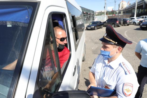 Рейды по проверке масочного режима продолжаются в Волгограде Рейды по проверке масочного режима продолжаются в Волгограде
