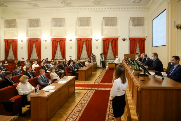 Вопрос о времени волгоградские парламентарии решали в масках Вопрос о времени волгоградские парламентарии решали в масках