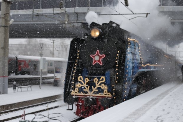 В Волгограде побывал Дед Мороз на сказочном поезде В Волгограде побывал Дед Мороз на сказочном поезде