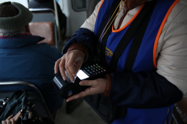 В Волгограде с кондуктора троллейбуса взыскали 25 тысяч рублей за драку