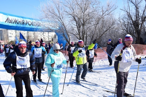 Под Волгоградом более 300 жителей приняли участие в лыжной гонке