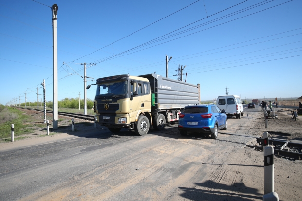 В Волгограде на ночь перекроют ж/д переезд в Тракторозаводском районе