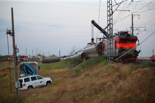 Студент-проводник рассказал о том, как помогал пассажирам поезда после ДТП под Волгоградом